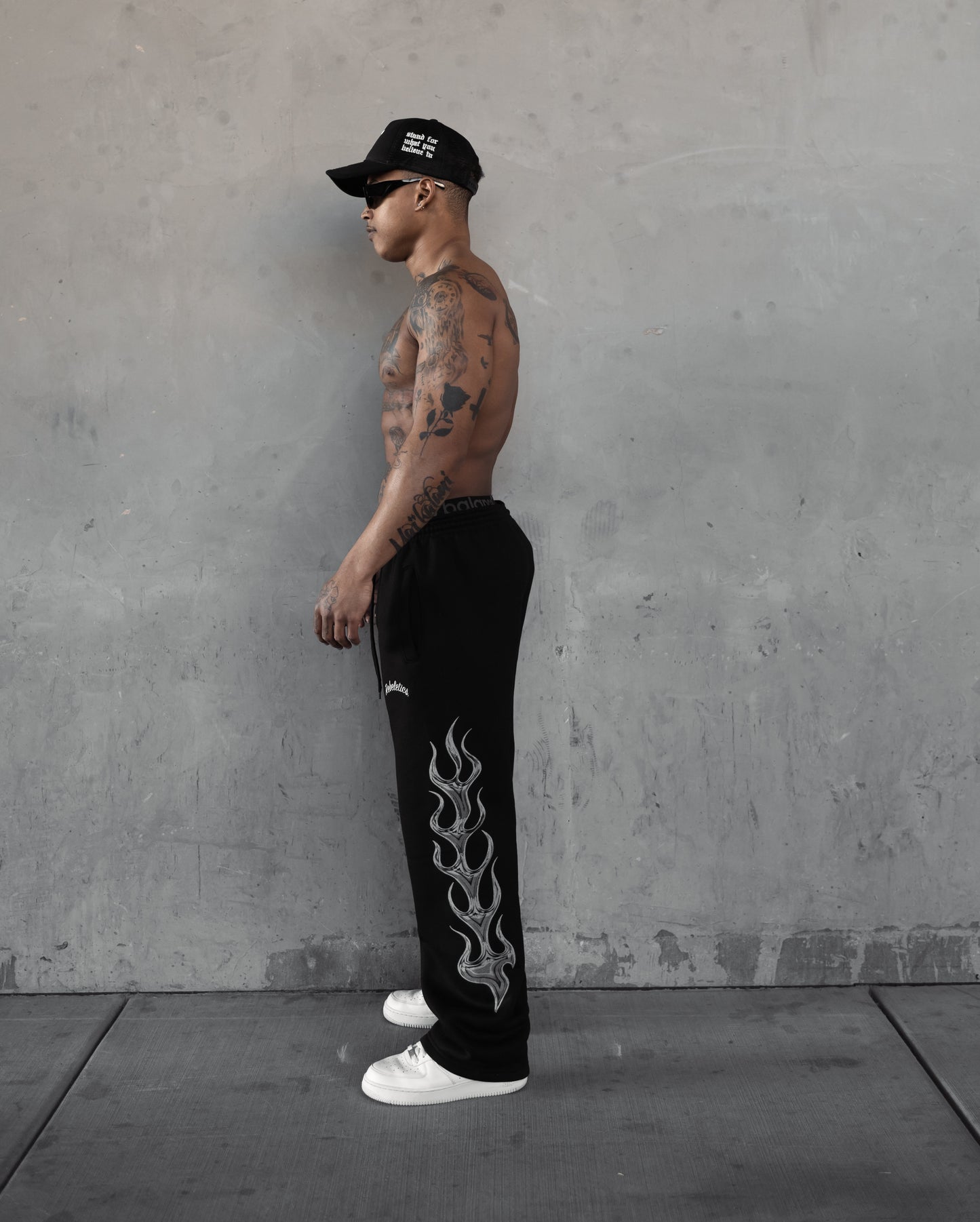 REBELETICS CHROME FLAME STRAIGHT LEG SWEATPANTS - BLACK