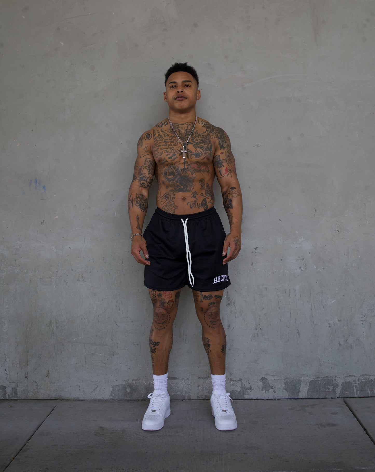 REBELETICS "RBLTCS" MESH SHORTS - BLACK