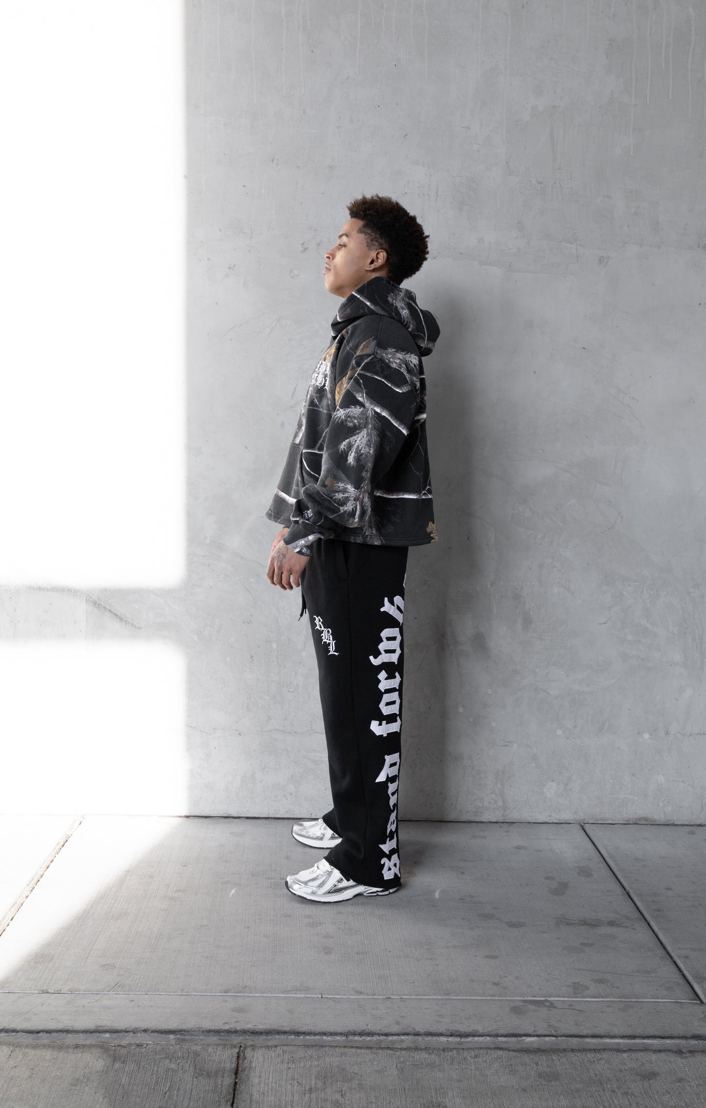 REBELETICS CROPPED TREE CAMO HOODIE - SHADOW BLACK