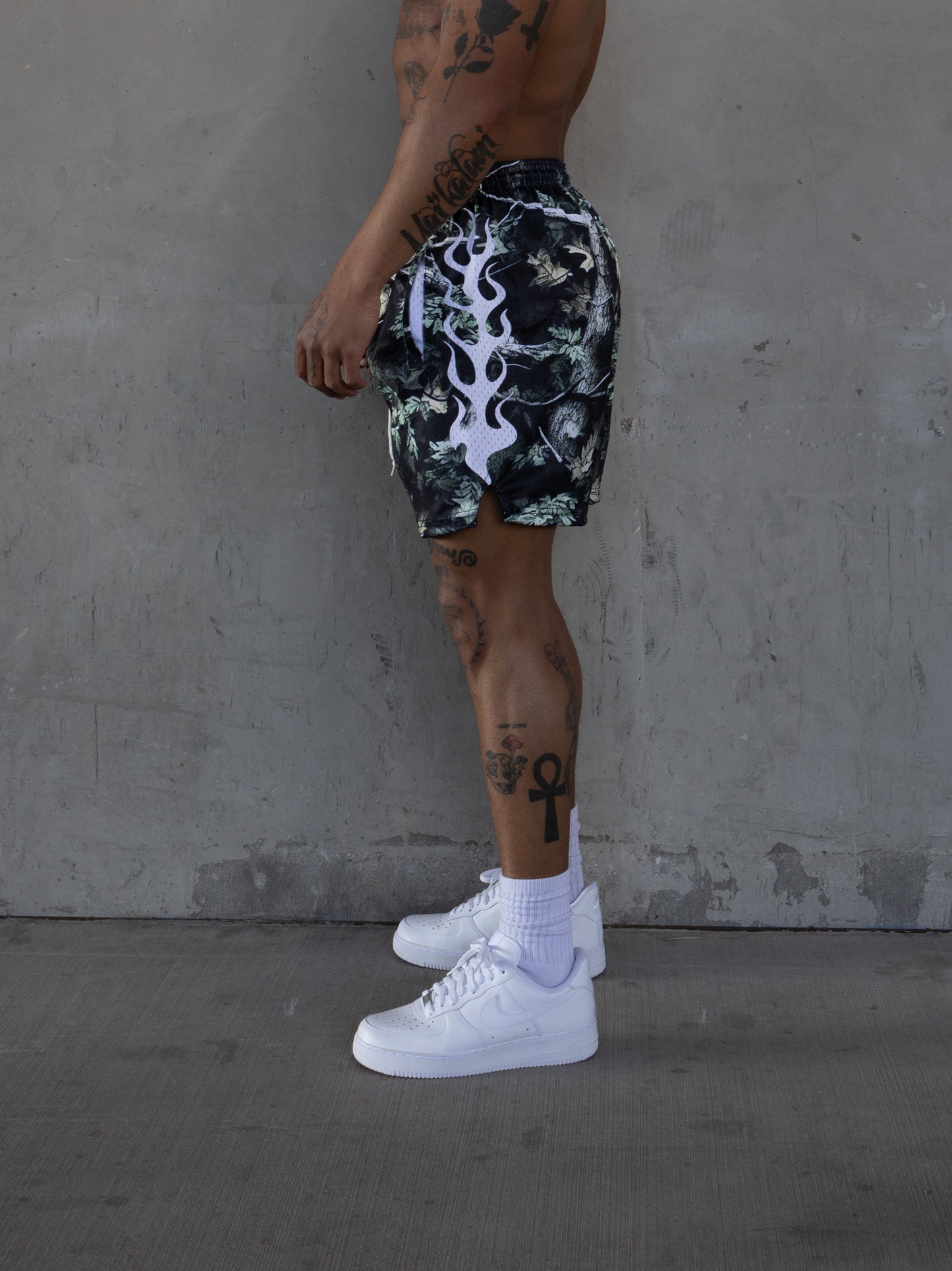 REBELETICS WHITE FLAME TREE CAMO MESH SHORTS