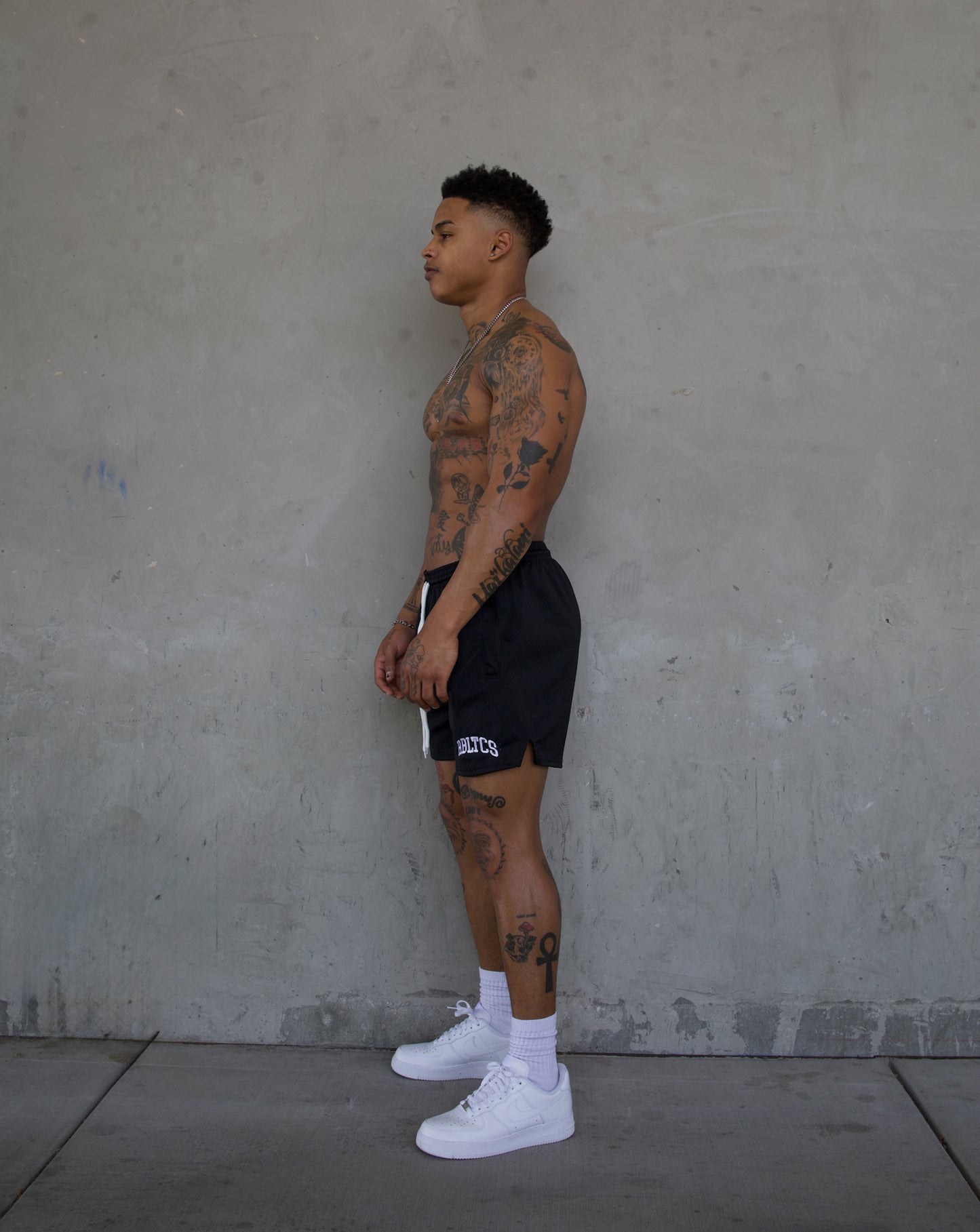 REBELETICS "RBLTCS" MESH SHORTS - BLACK