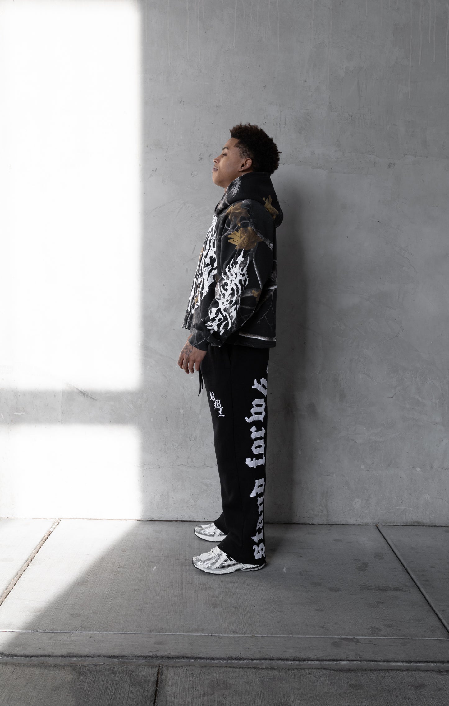 REBELETICS CROPPED ZIP-UP TREE CAMO HOODIE - SHADOW BLACK