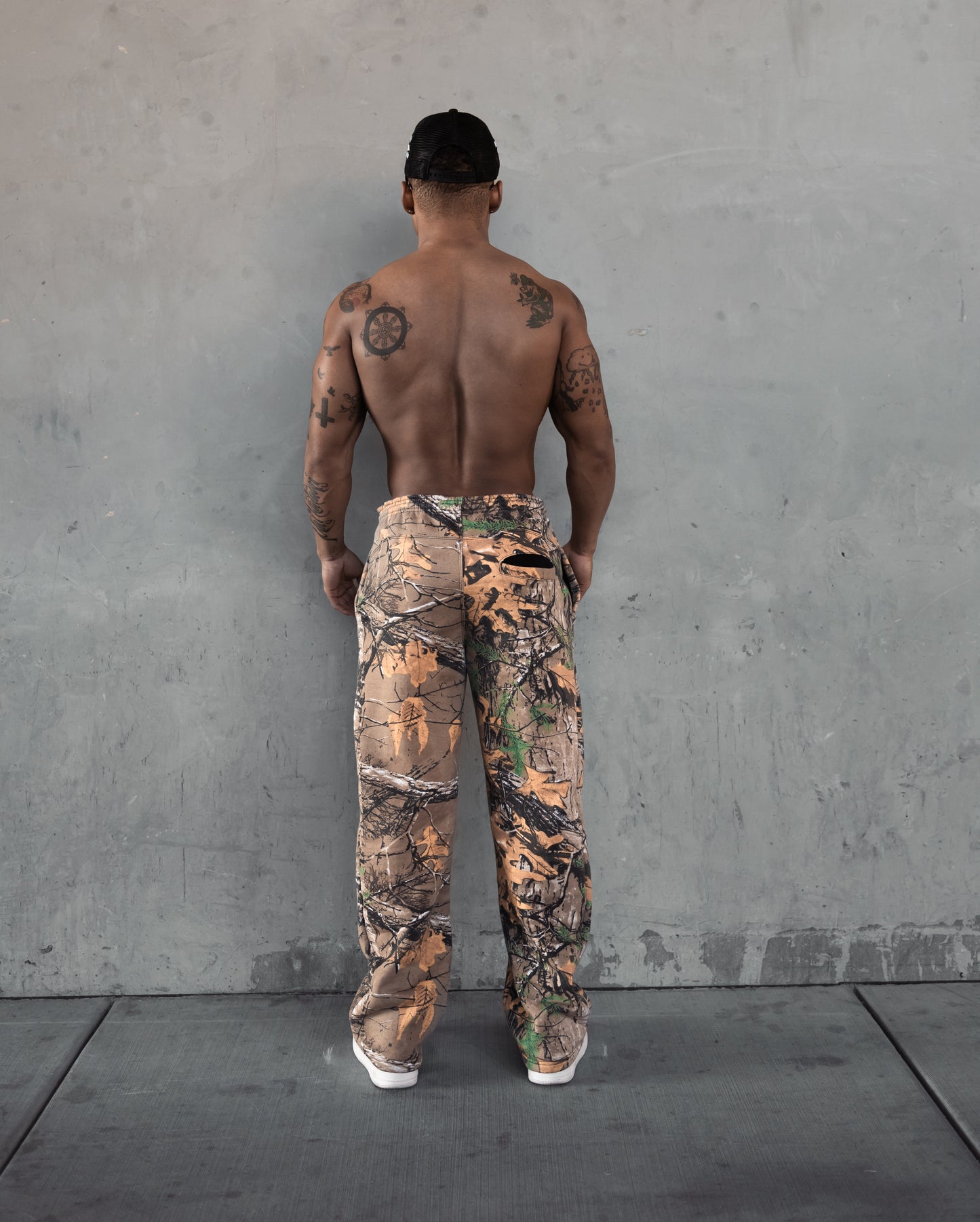 REBELETICS TREE CAMO STRAIGHT LEG SWEATPANTS