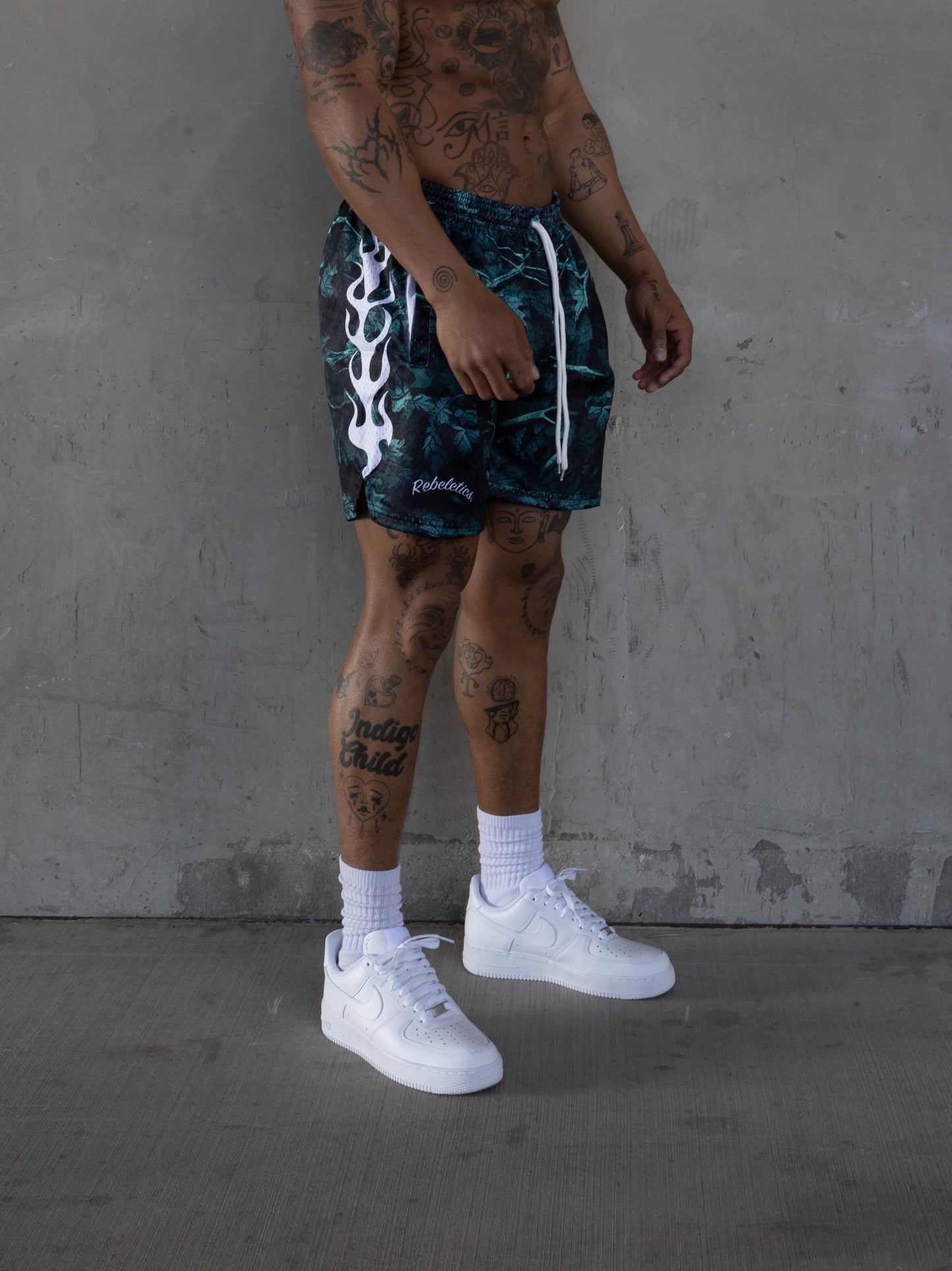 REBELETICS WHITE FLAME TREE CAMO MESH SHORTS - EMERALD GREEN