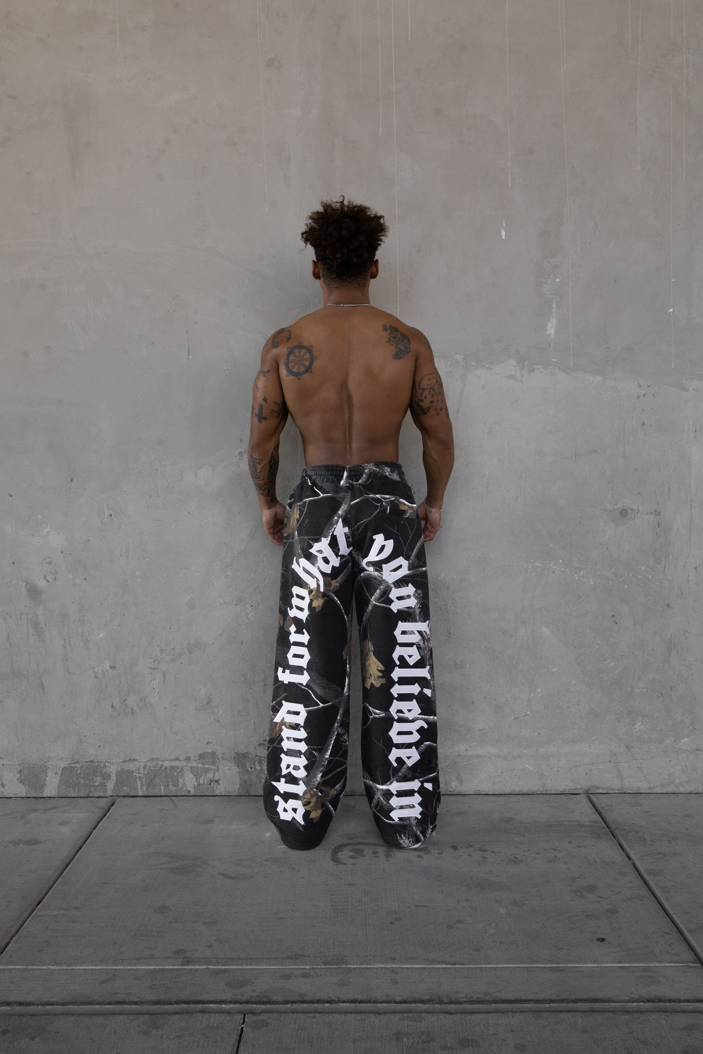 Rebeletics Baggy Sweatpants Tree Camo - Shadow Black