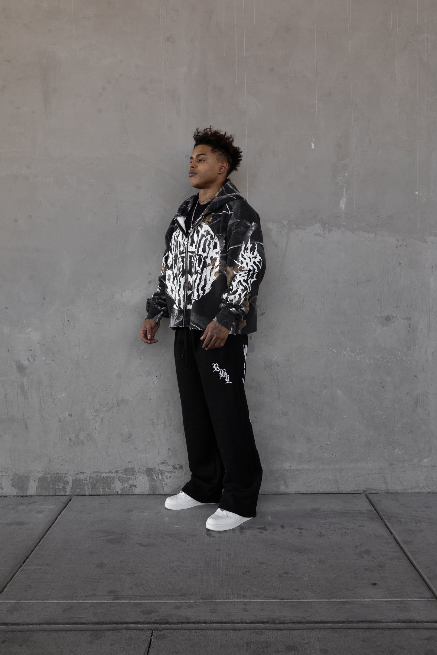 Rebeletics Cropped Zip-Up Hoodie Tree Camo - Shadow Black