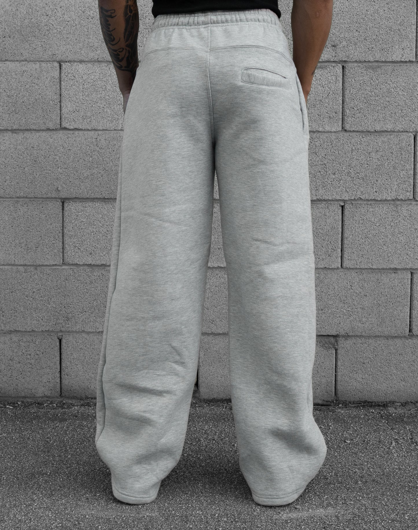 REBELETICS BAGGY SWEATPANTS - HEATHER GRAY