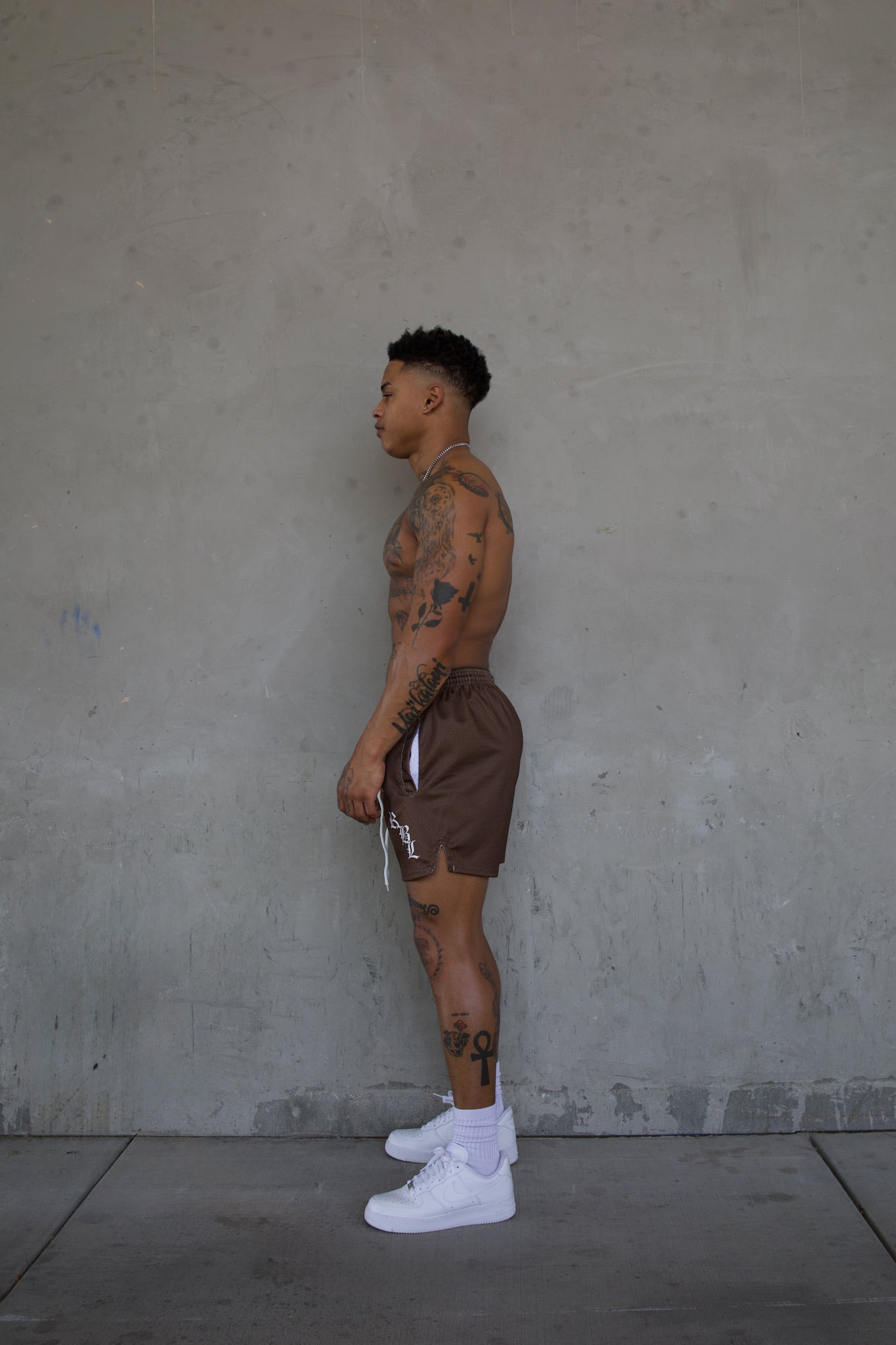 REBELETICS " RBL " MESH SHORTS - BROWN