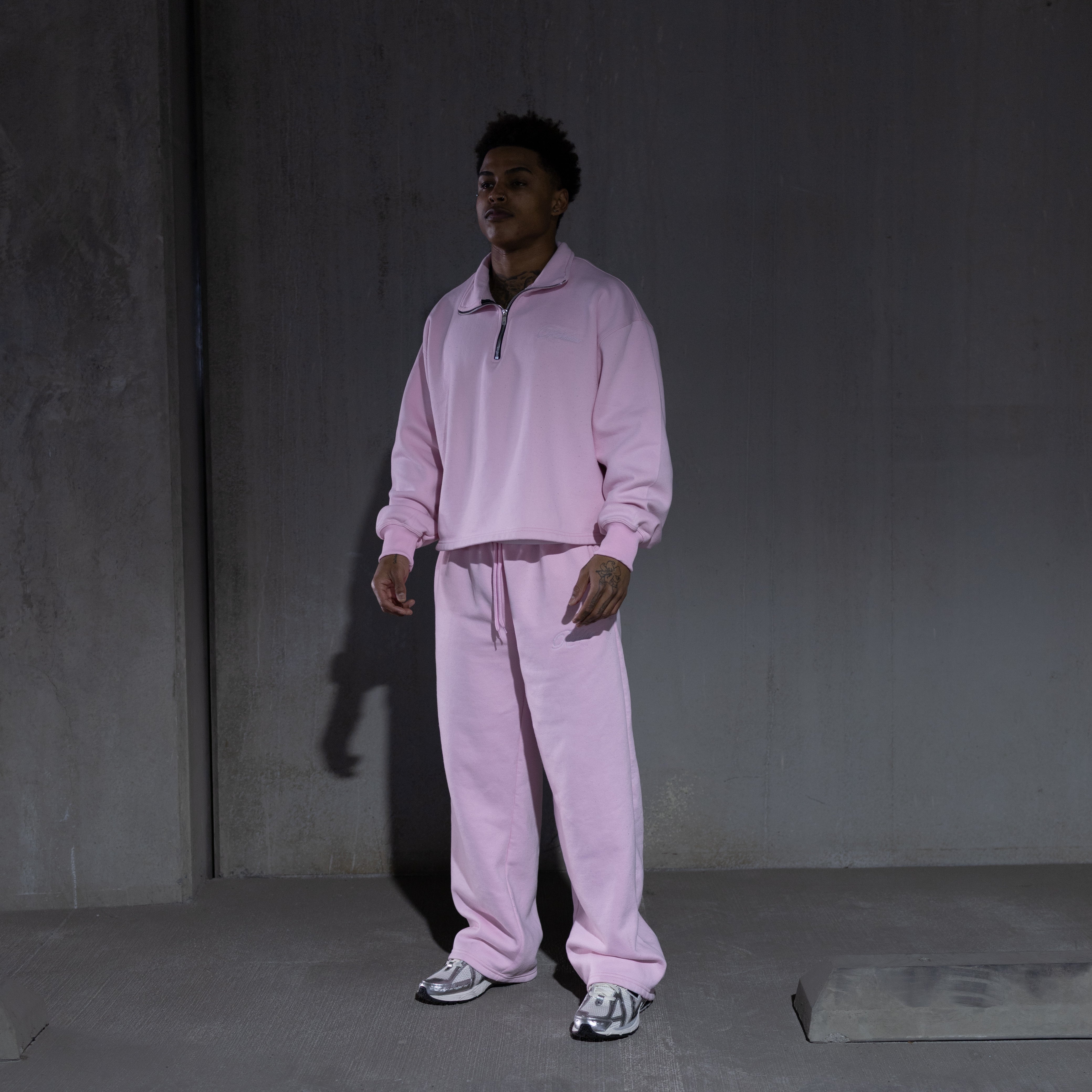 REBELETICS CROPPED QUARTER ZIP - BABY PINK – Rebeletics