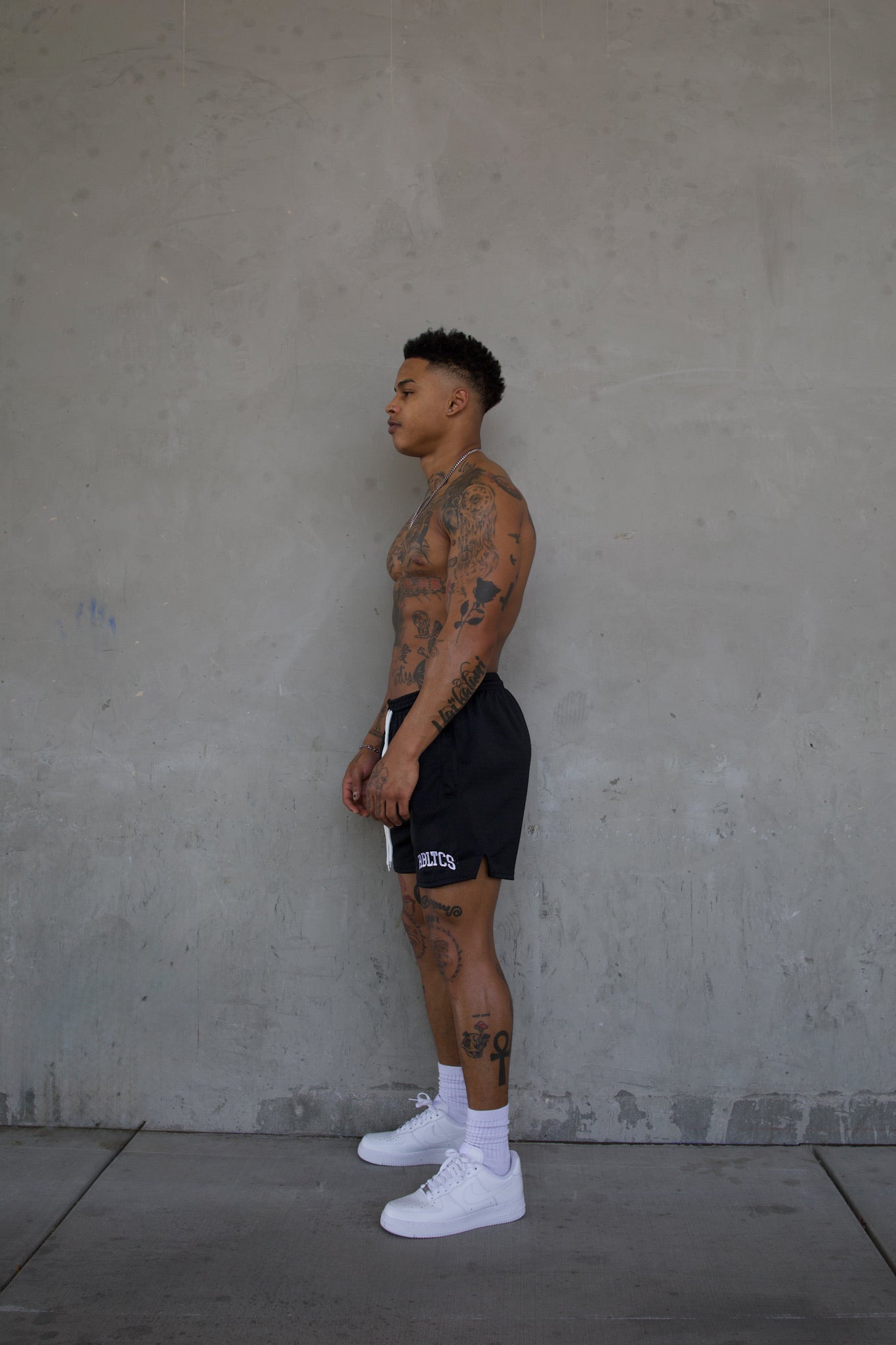 REBELETICS " RBLTCS " MESH SHORTS - BLACK