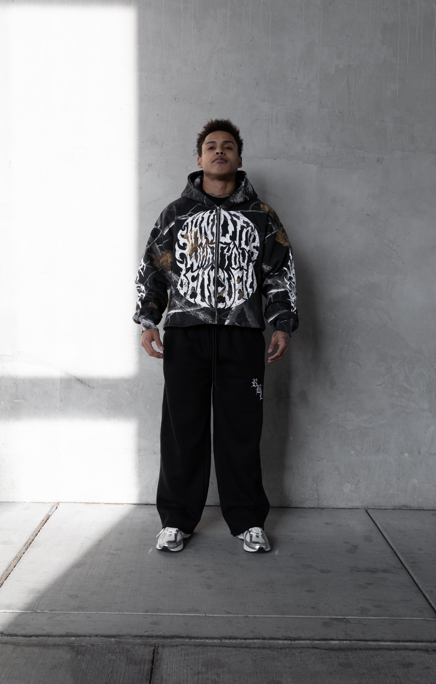 REBELETICS CROPPED ZIP-UP TREE CAMO HOODIE - SHADOW BLACK