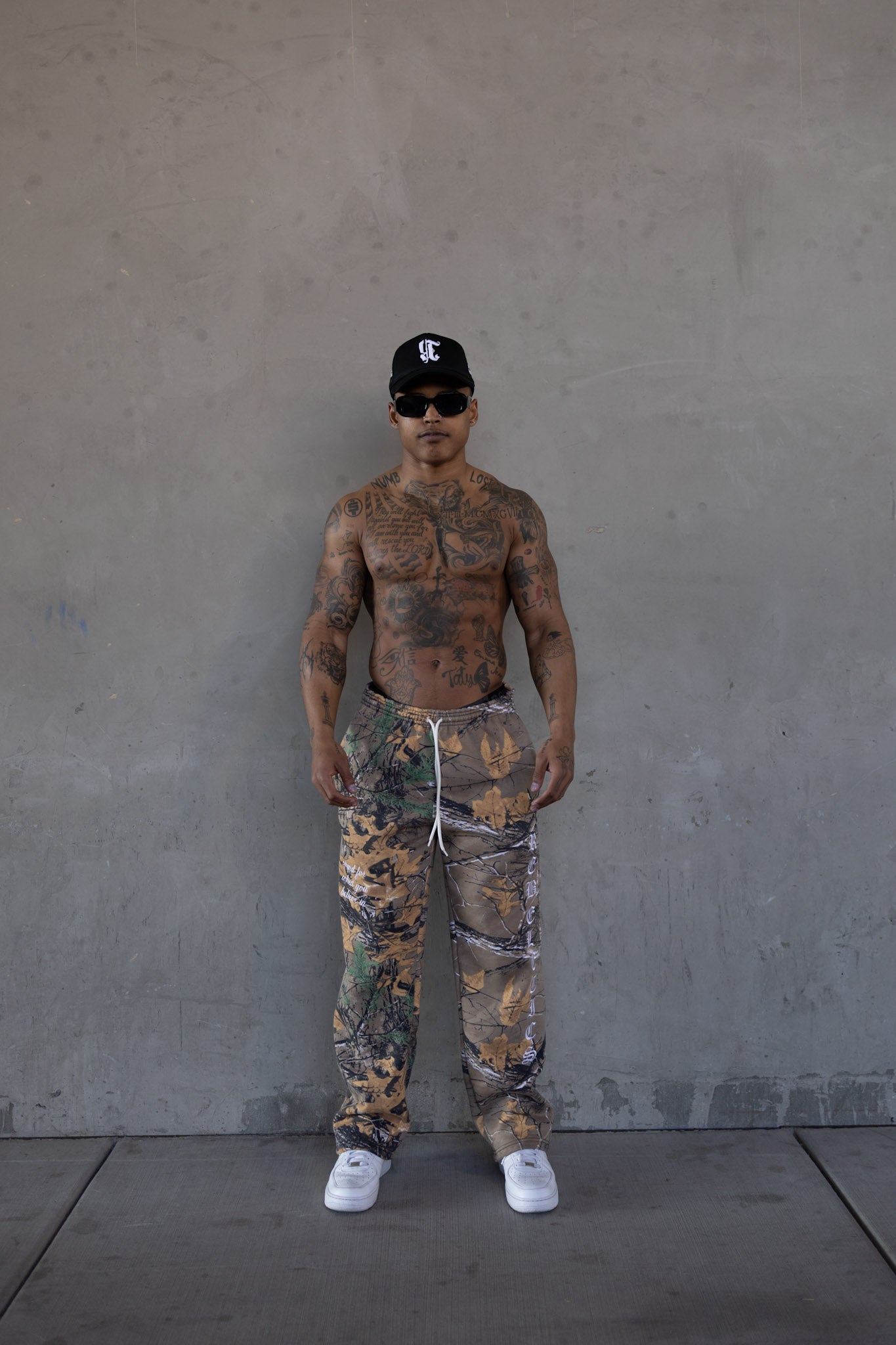 REBELETICS TREE CAMO STRAIGHT LEG SWEATPANTS