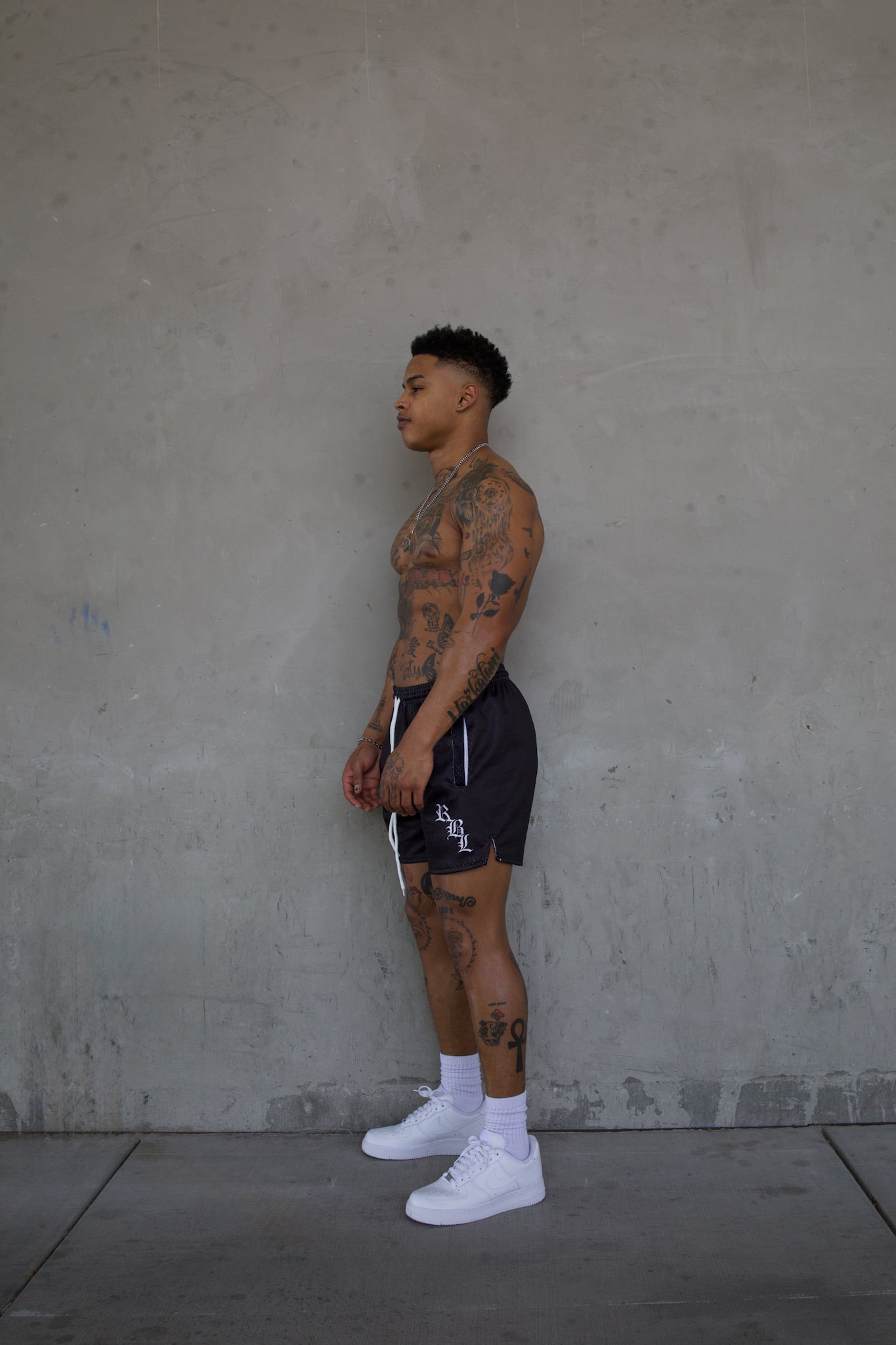 REBELETICS " RBL " MESH SHORTS - BLACK