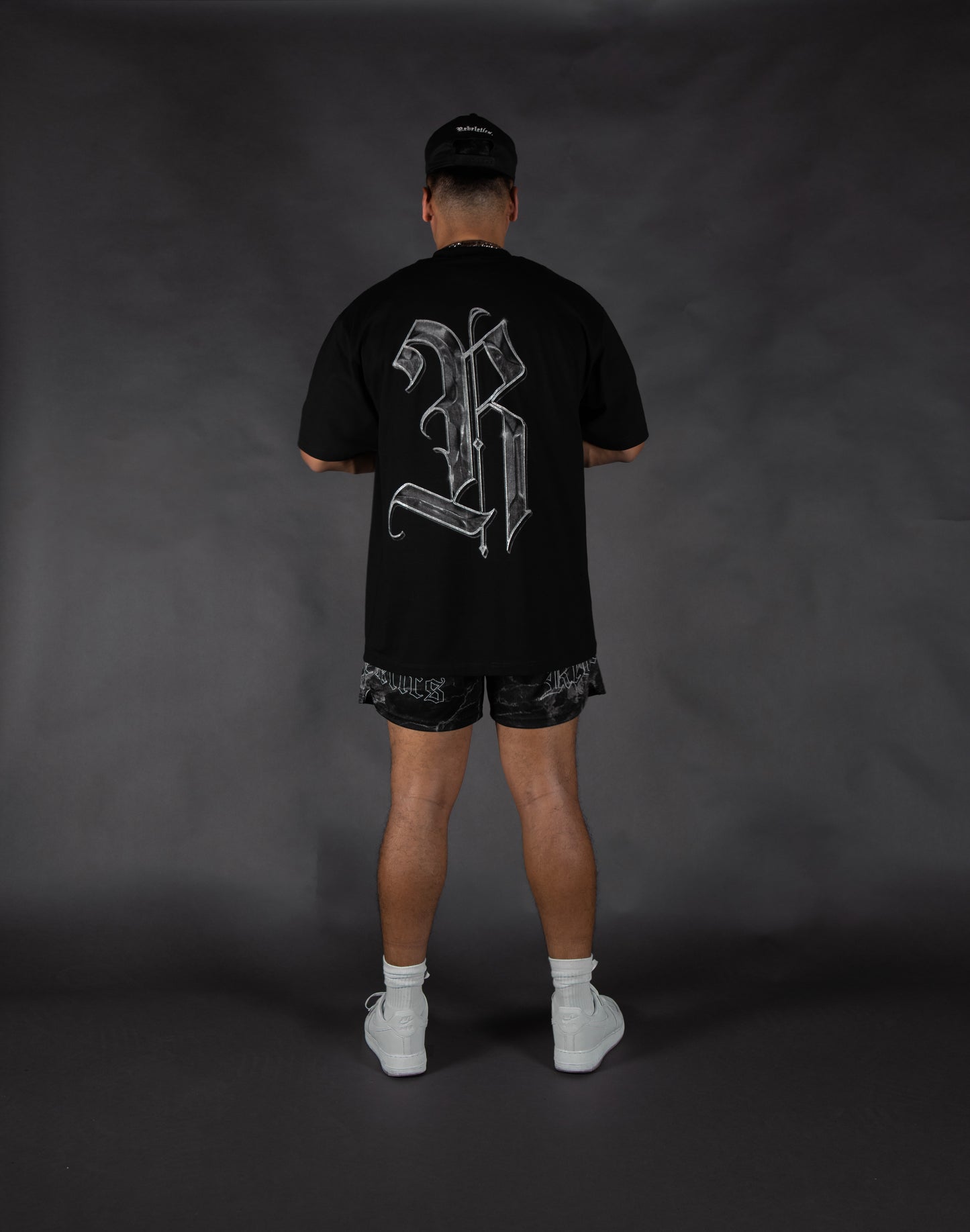 REBELETICS " SIGNATURE R " T-SHIRT - BLACK