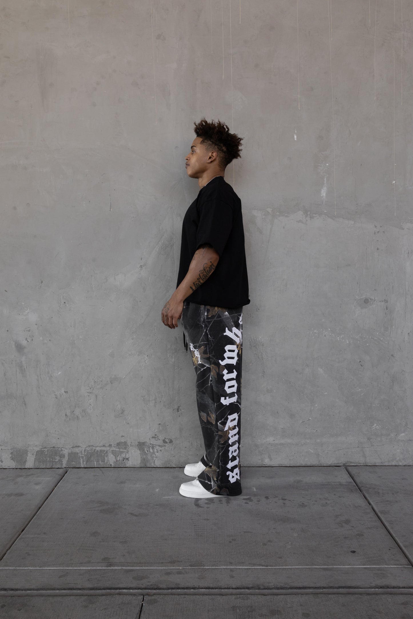 Rebeletics Baggy Sweatpants Tree Camo - Shadow Black