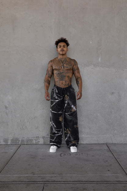 Rebeletics Baggy Sweatpants Tree Camo - Shadow Black