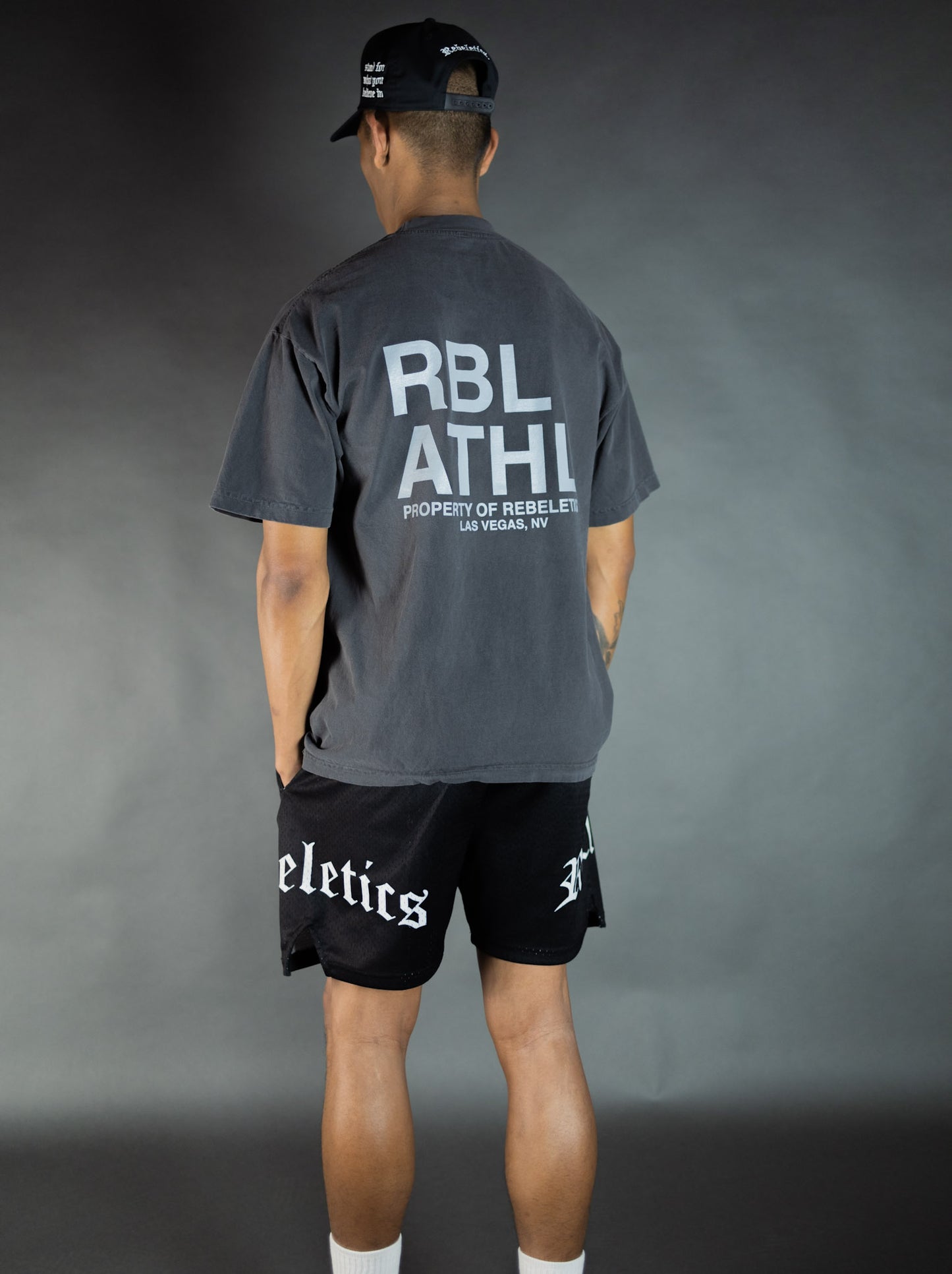 REBELETICS " RBL ATHL " T-SHIRT - VINTAGE BLACK