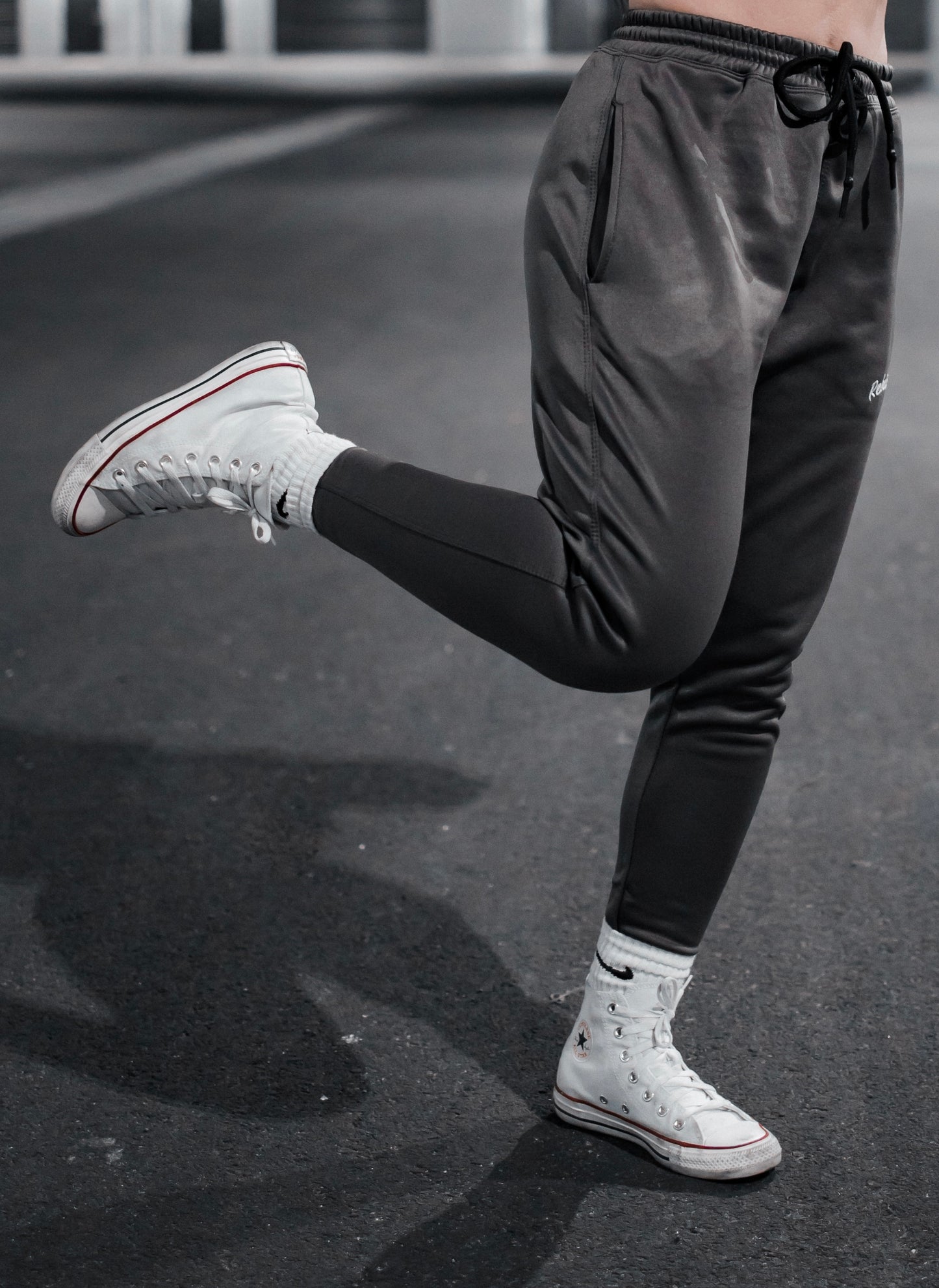 Womens tech joggers - charcoal